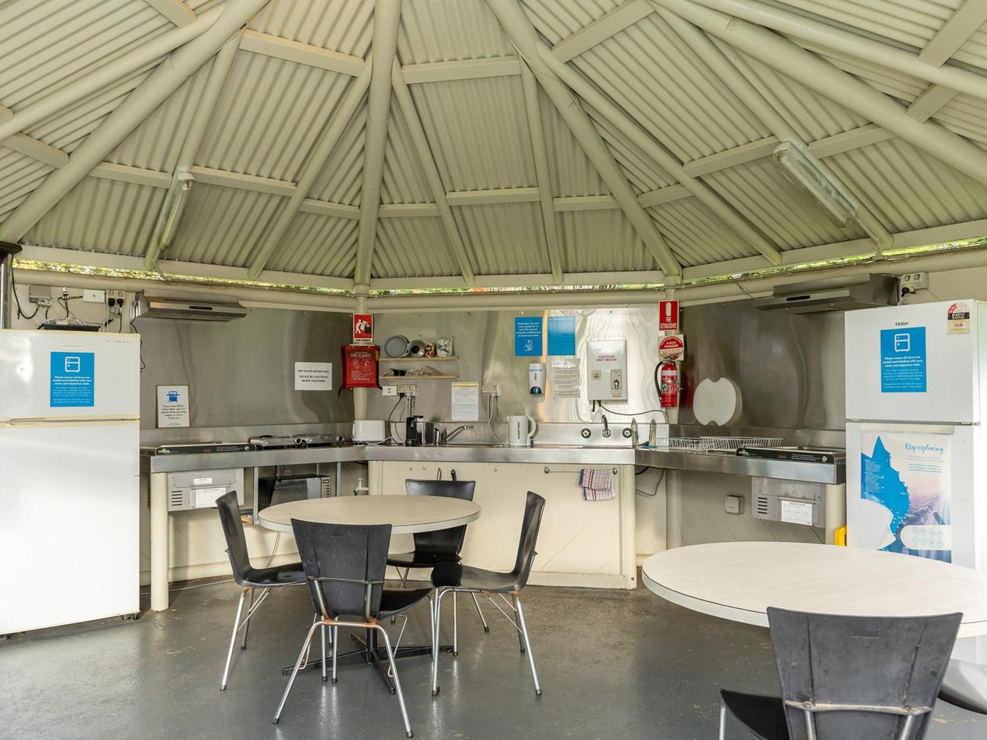 Nrma Bairnsdale Riverside Holiday Park 외부 사진