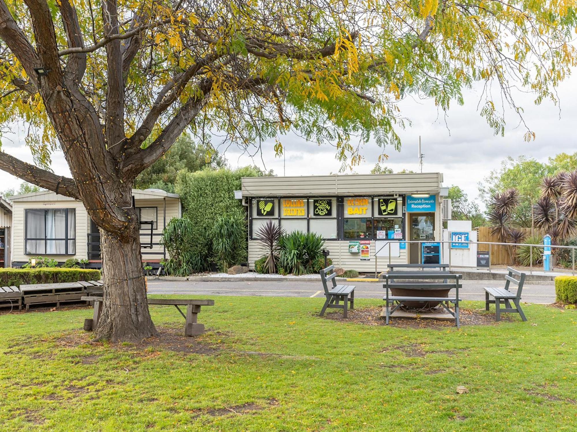 Nrma Bairnsdale Riverside Holiday Park 외부 사진