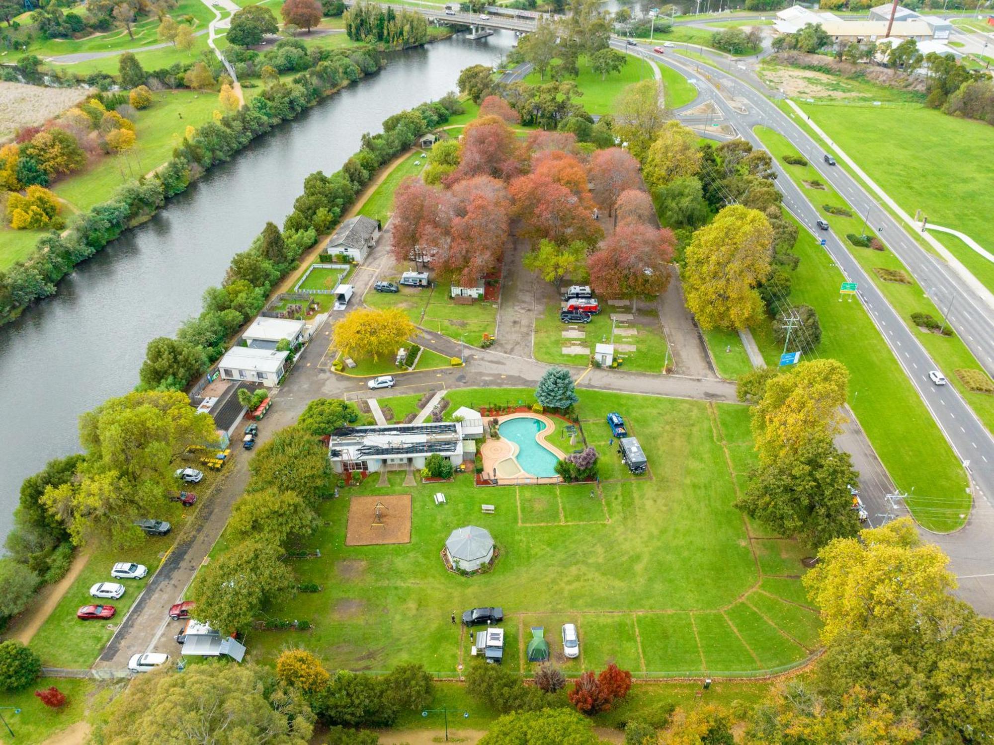 Nrma Bairnsdale Riverside Holiday Park 외부 사진