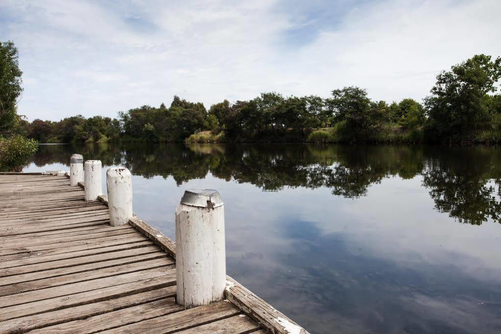 Nrma Bairnsdale Riverside Holiday Park 외부 사진